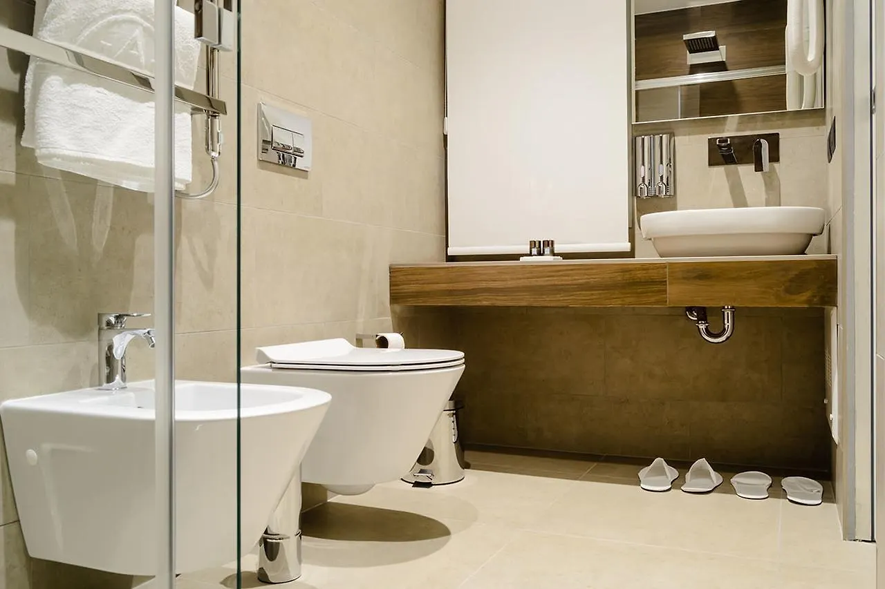 Albes Hotel Fier