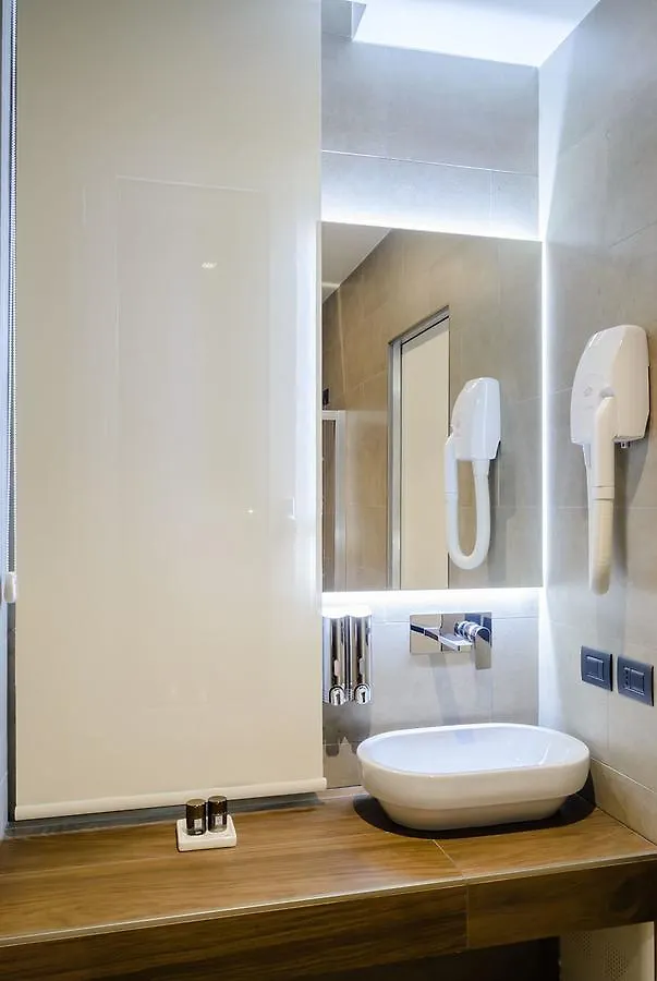 Albes Hotel Fier